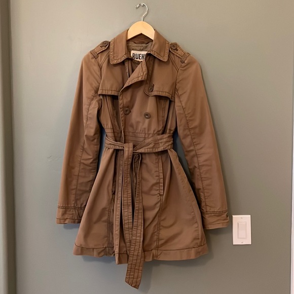 Ruehl No.925 Jackets & Blazers - Ruehl No. 925 Trench Coat in Brown